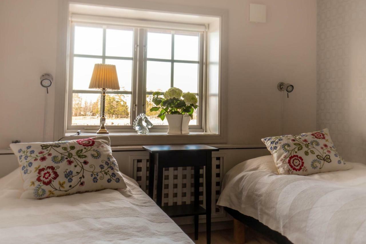 Rekasta Bed & Breakfast Enköping Exteriör bild